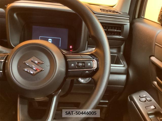 Suzuki X BEE 2025-12 8276749-16