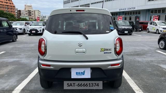 Suzuki X BEE 2019-07 8282253-1