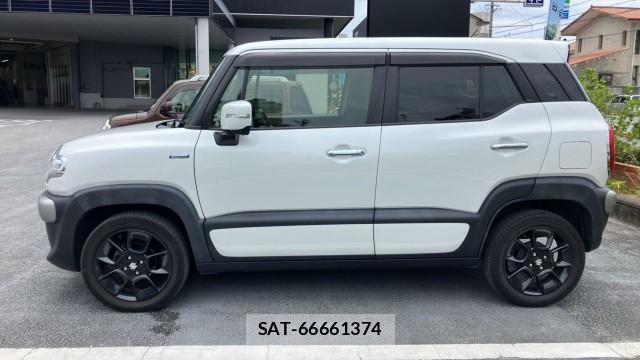Suzuki X BEE 2019-07 8282253-3