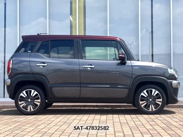 Suzuki X BEE 2022-08 8283661-1