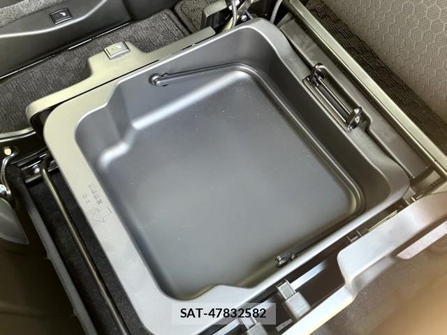 Suzuki X BEE 2022-08 8283661-16