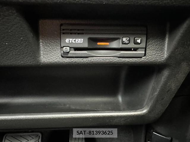 Suzuki X BEE 2019-07 8285447-5