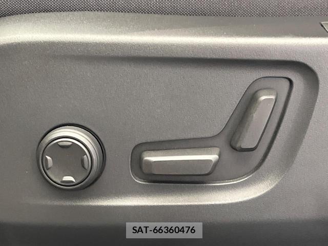 Volvo XC40 2022-10 8277061-7