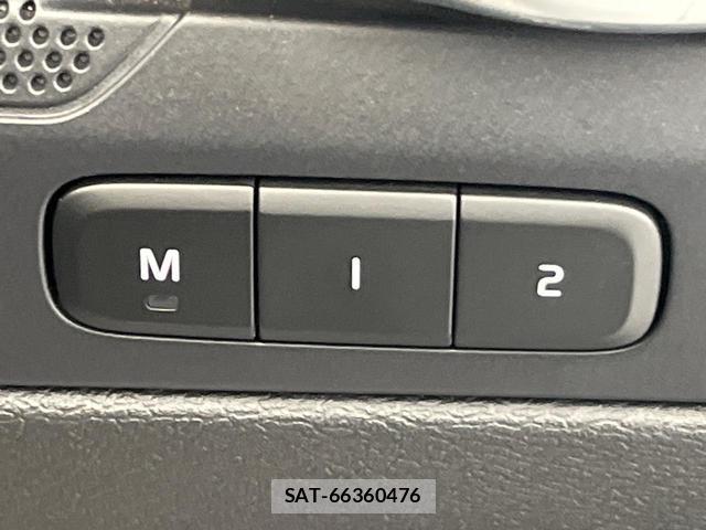 Volvo XC40 2022-10 8277061-8