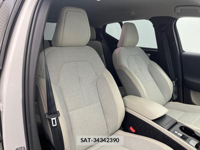 Volvo XC40 2019-08 8277063-11