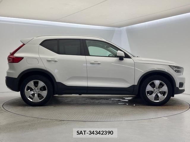 Volvo XC40 2019-08 8277063-17