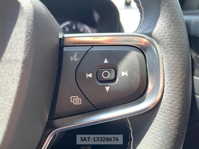 Volvo XC40 2021-03 8277189-11