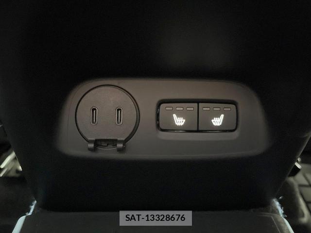 Volvo XC40 2021-03 8277189-14