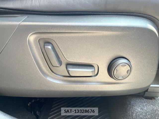 Volvo XC40 2021-03 8277189-8