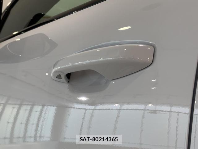 Volvo XC40 2025-09 8277678-16