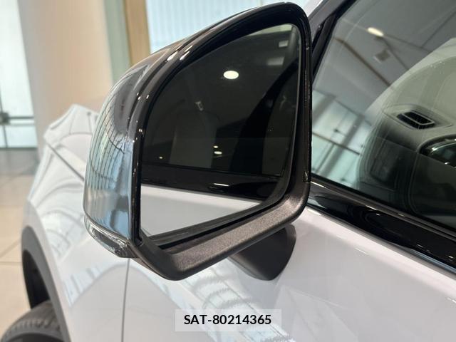 Volvo XC40 2025-09 8277678-17