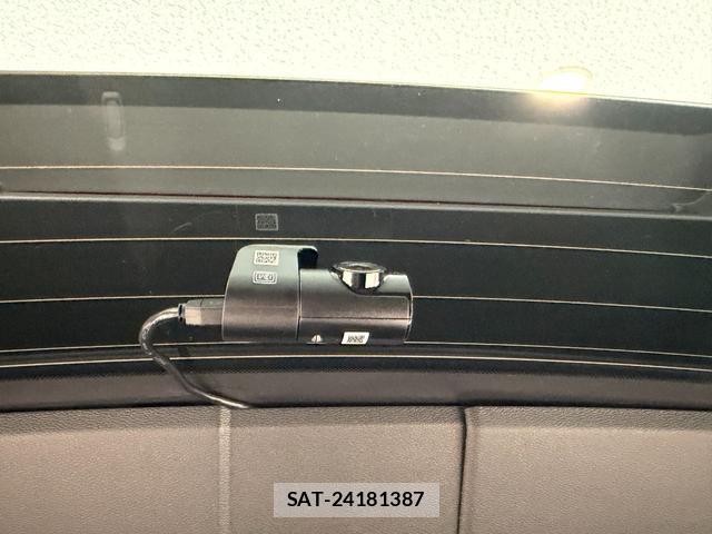 Volvo XC40 2024-09 8277680-14