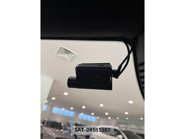 Volvo XC40 2024-09 8277680-8