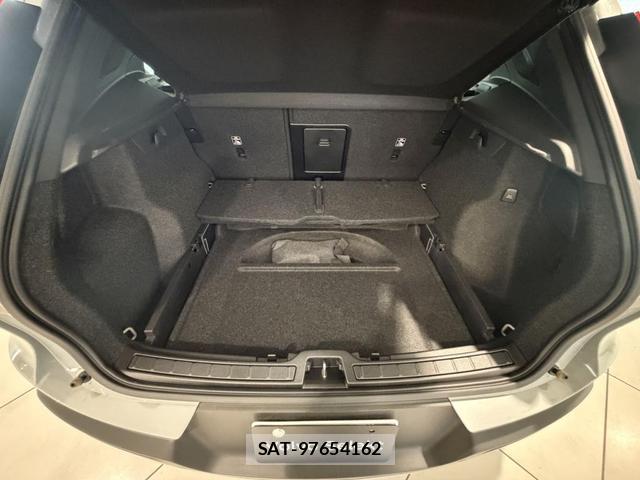 Volvo XC40 2025-07 8277683-13
