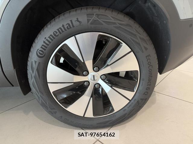 Volvo XC40 2025-07 8277683-5