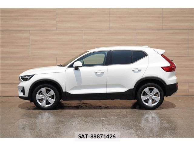 Volvo XC40 2022-09 8278104-5