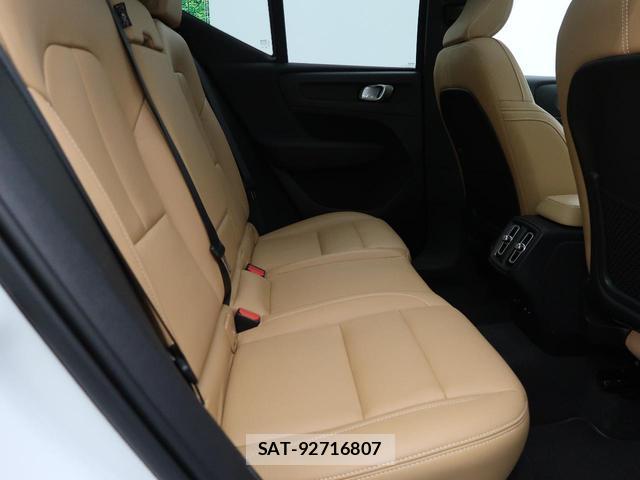 Volvo XC40 2021-09 8279440-12