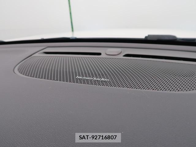 Volvo XC40 2021-09 8279440-5