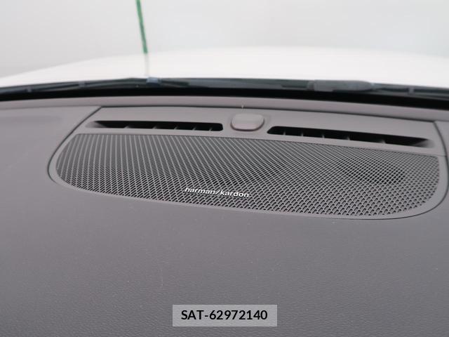 Volvo XC40 2021-11 8279441-5