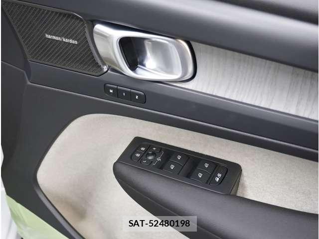 Volvo XC40 2026-03 8280033-7