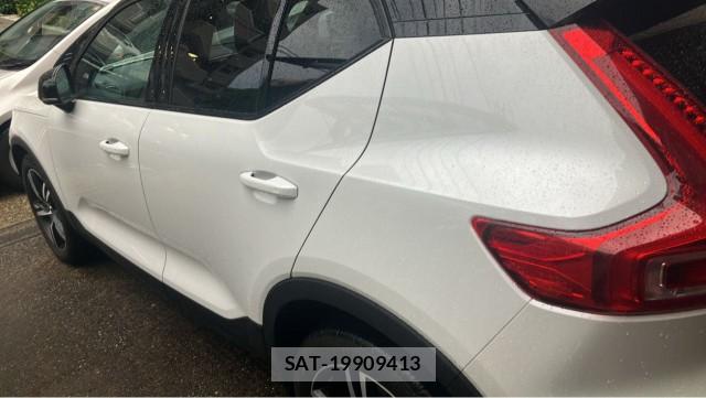 Volvo XC40 2021-10 8282161-10