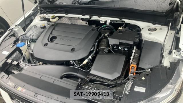 Volvo XC40 2021-10 8282161-7