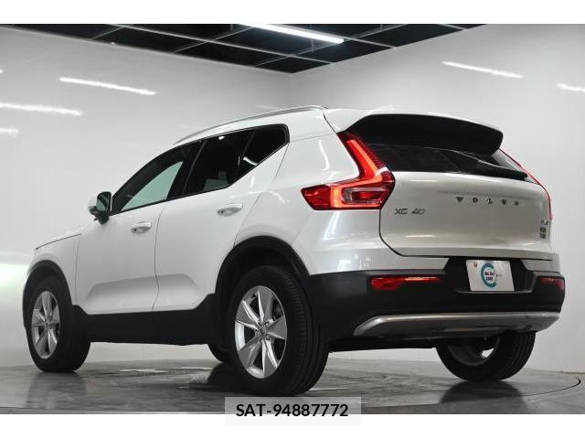 Volvo XC40 2023-06 8284231-1
