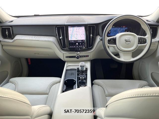 Volvo XC60 2022-08 8277187-1