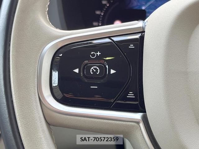 Volvo XC60 2022-08 8277187-11