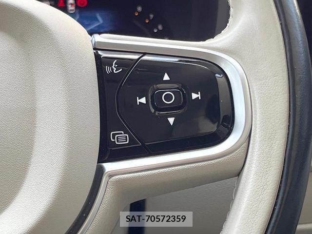 Volvo XC60 2022-08 8277187-12