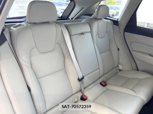 Volvo XC60 2022-08 8277187-15