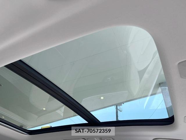 Volvo XC60 2022-08 8277187-4
