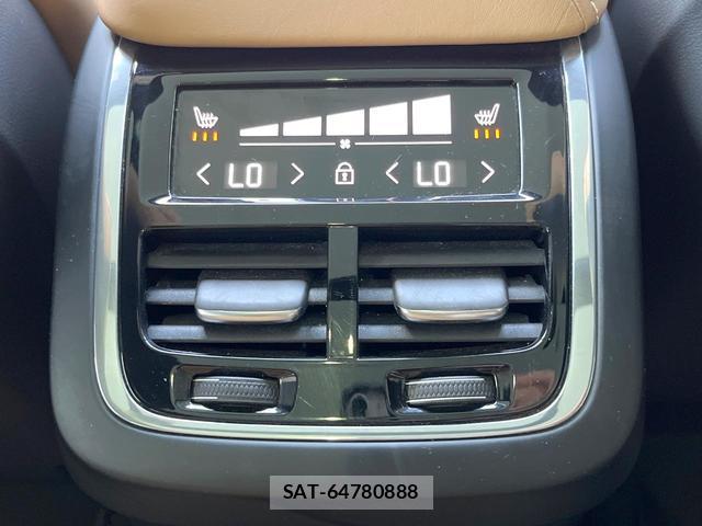 Volvo XC60 2018-05 8277188-13