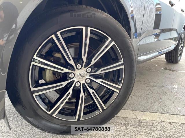 Volvo XC60 2018-05 8277188-16