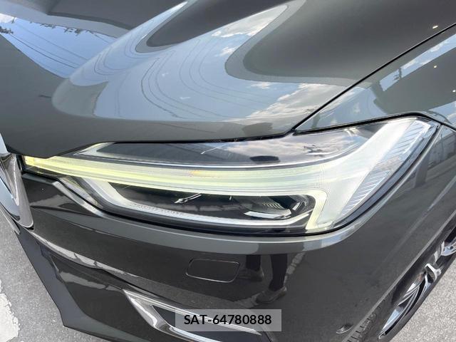 Volvo XC60 2018-05 8277188-17