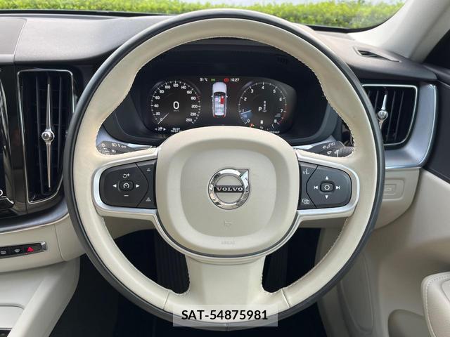 Volvo XC60 2021-07 8279259-11
