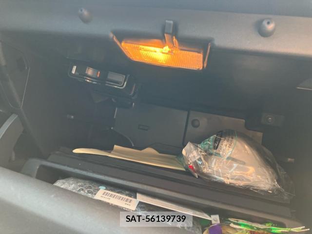 Volvo XC60 2017-08 8279641-16