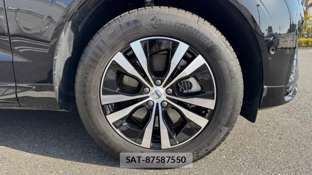 Volvo XC60 2022-12 8282170-8