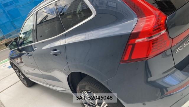 Volvo XC60 2022-06 8282281-10