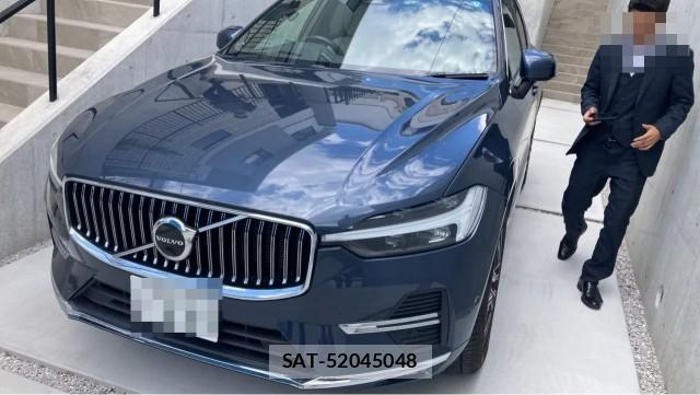 Volvo XC60 2022-06 8282281-11