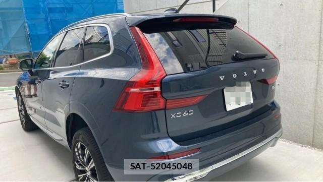 Volvo XC60 2022-06 8282281-13