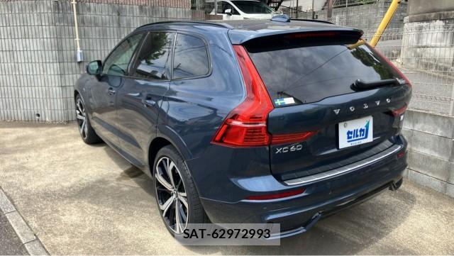 Volvo XC60 2022-09 8282282-12