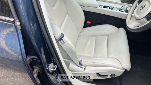 Volvo XC60 2022-09 8282282-5