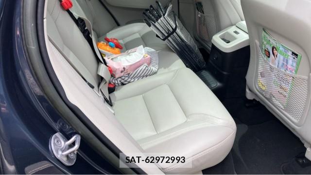 Volvo XC60 2022-09 8282282-6