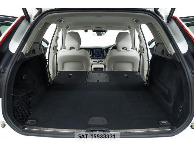 Volvo XC60 2019-10 8283323-15