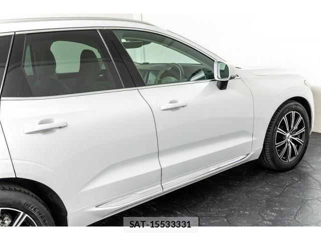 Volvo XC60 2019-10 8283323-9