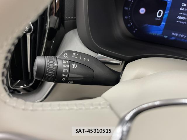 Volvo XC60 2025-09 8283952-12