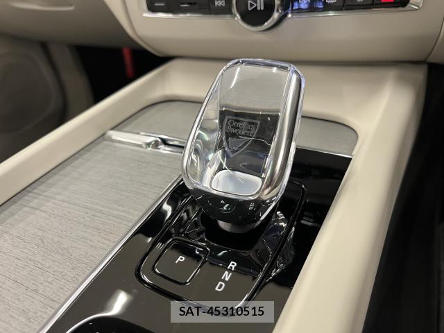 Volvo XC60 2025-09 8283952-14