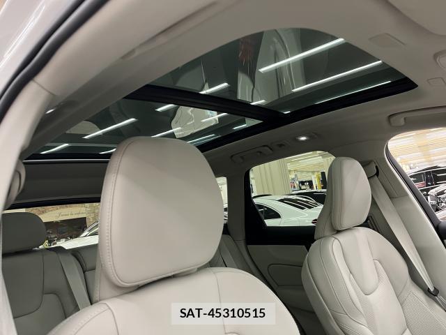 Volvo XC60 2025-09 8283952-5