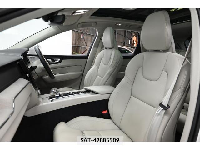 Volvo XC60 2023-05 8284233-13